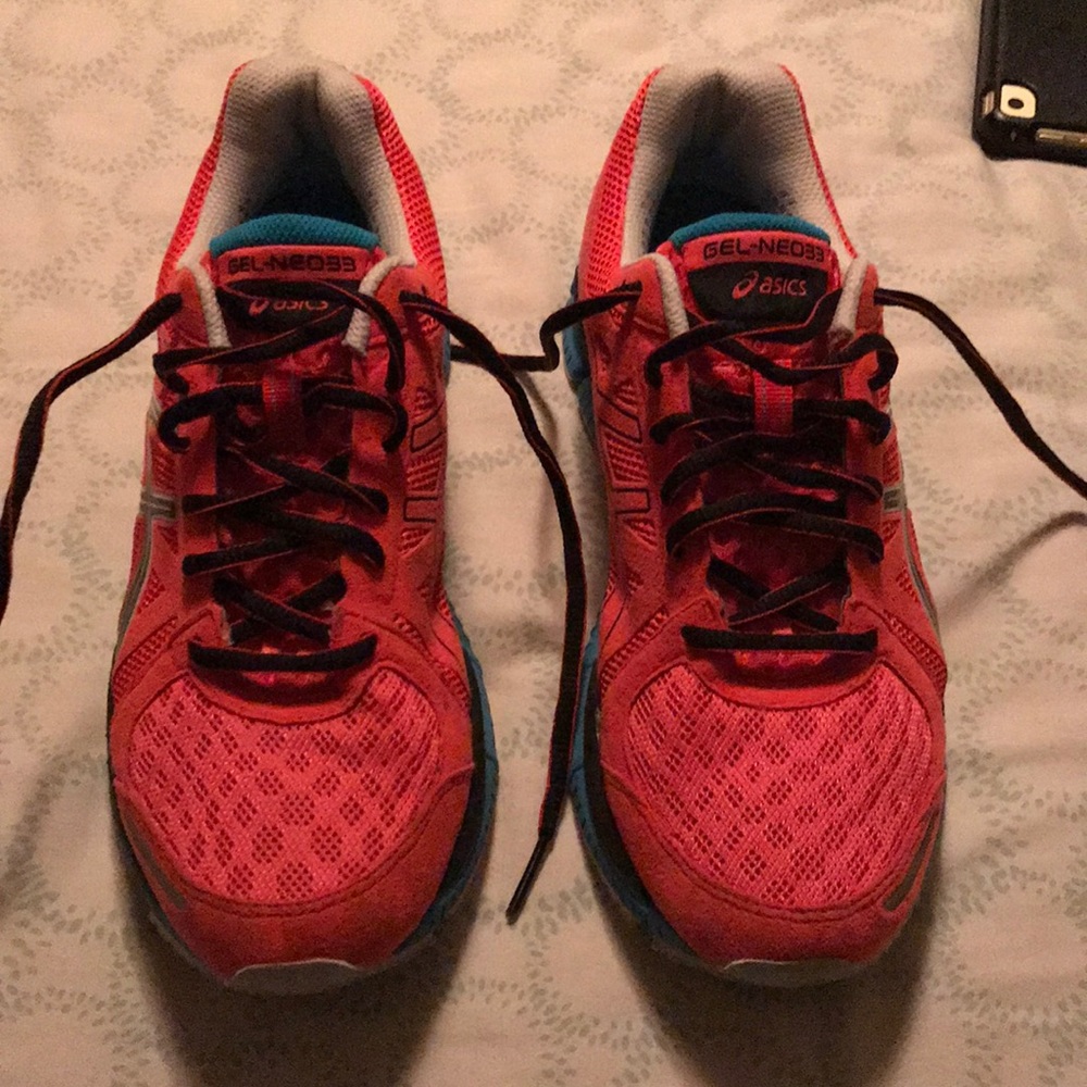 ASICS Gel-Neo33 shoes, size 7.5